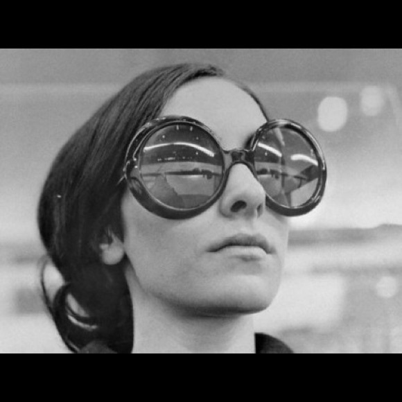 Meet your Posher, Jackie - Picture 1 of 1